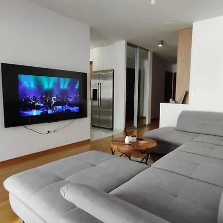 Apartment Patrik Makarska With Saltwater Pool Apartment *