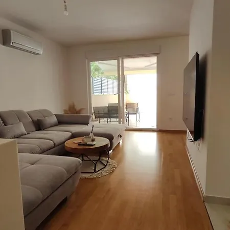 Apartment Patrik Makarska With Saltwater Pool Makarska