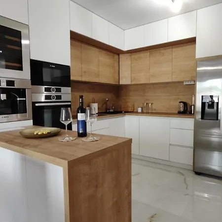 Apartment Patrik Makarska With Saltwater Pool Makarska