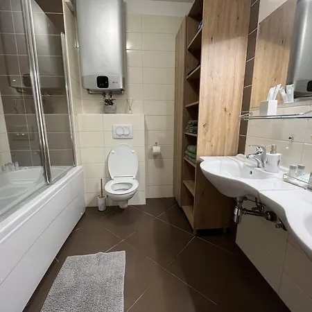 Apartment Apartment Patrik Makarska With Saltwater Pool *