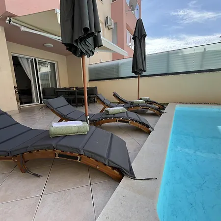 Apartment Apartment Patrik Makarska With Saltwater Pool Makarska