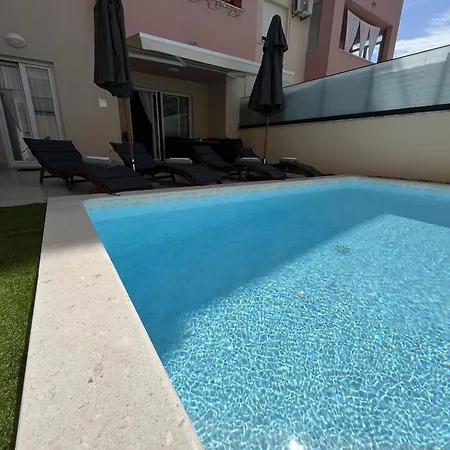 Apartment Patrik Makarska With Saltwater Pool Makarska
