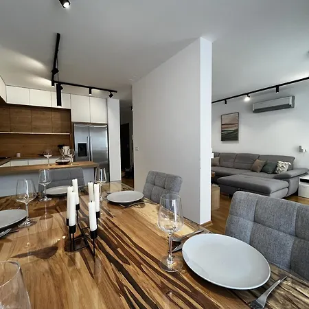 Apartment Patrik Makarska With Saltwater Pool Apartment *